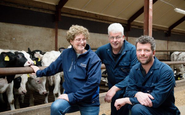 Linders (Wim en Tiny), Boerderijwinkel, Kalverenhouderij